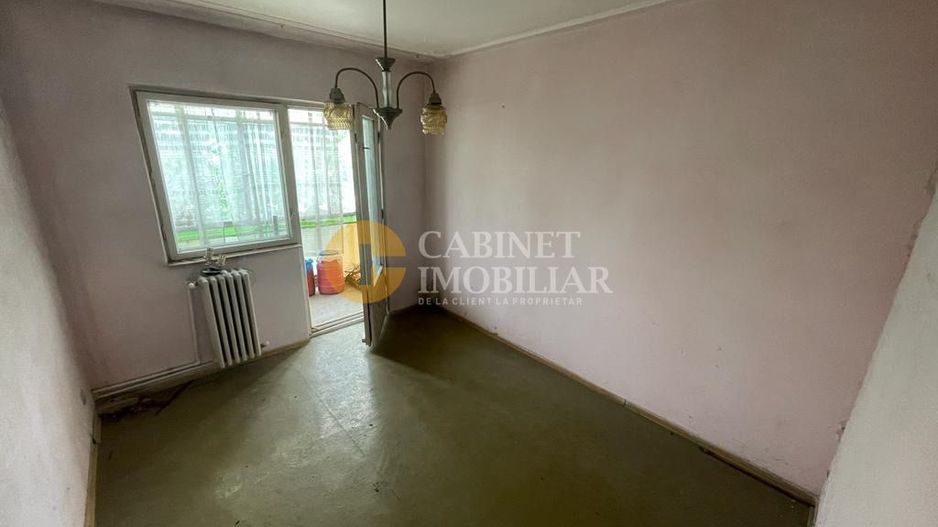 3 camere decomandat, modelul cu 2 bai, 2 balcoane, etaj 2, zona Dacia - Poză 3