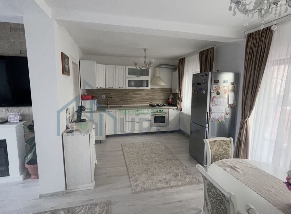 Casă triplex mobilată și utilată complet în Horpaz, Miroslava - Poză 7