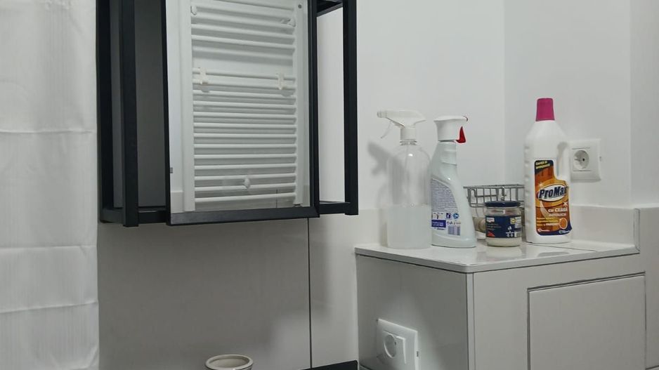 Garsonieră renovată, moderna, lângă metrou Costin Georgian, balcon - Poză 10