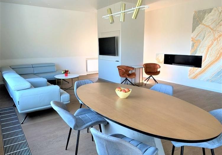 Penthouse de lux la padure,5 camere, 275 mp,  imobil boutique, 3950 Eur plus TVA - Poză 2