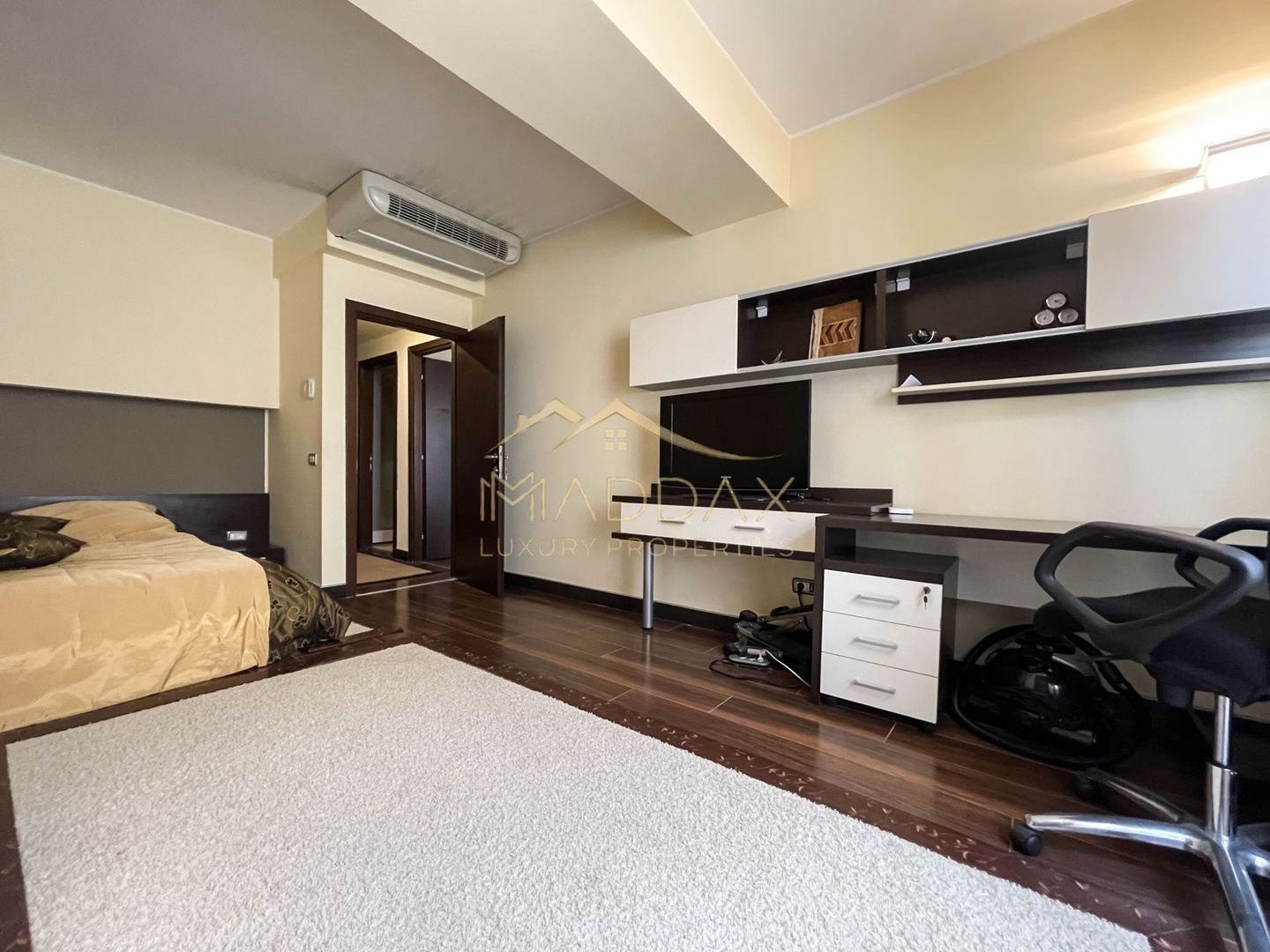 3 rooms apartment *150 SQM*// Fully Furnished / Underground Parking // Herastrau - Poză 24