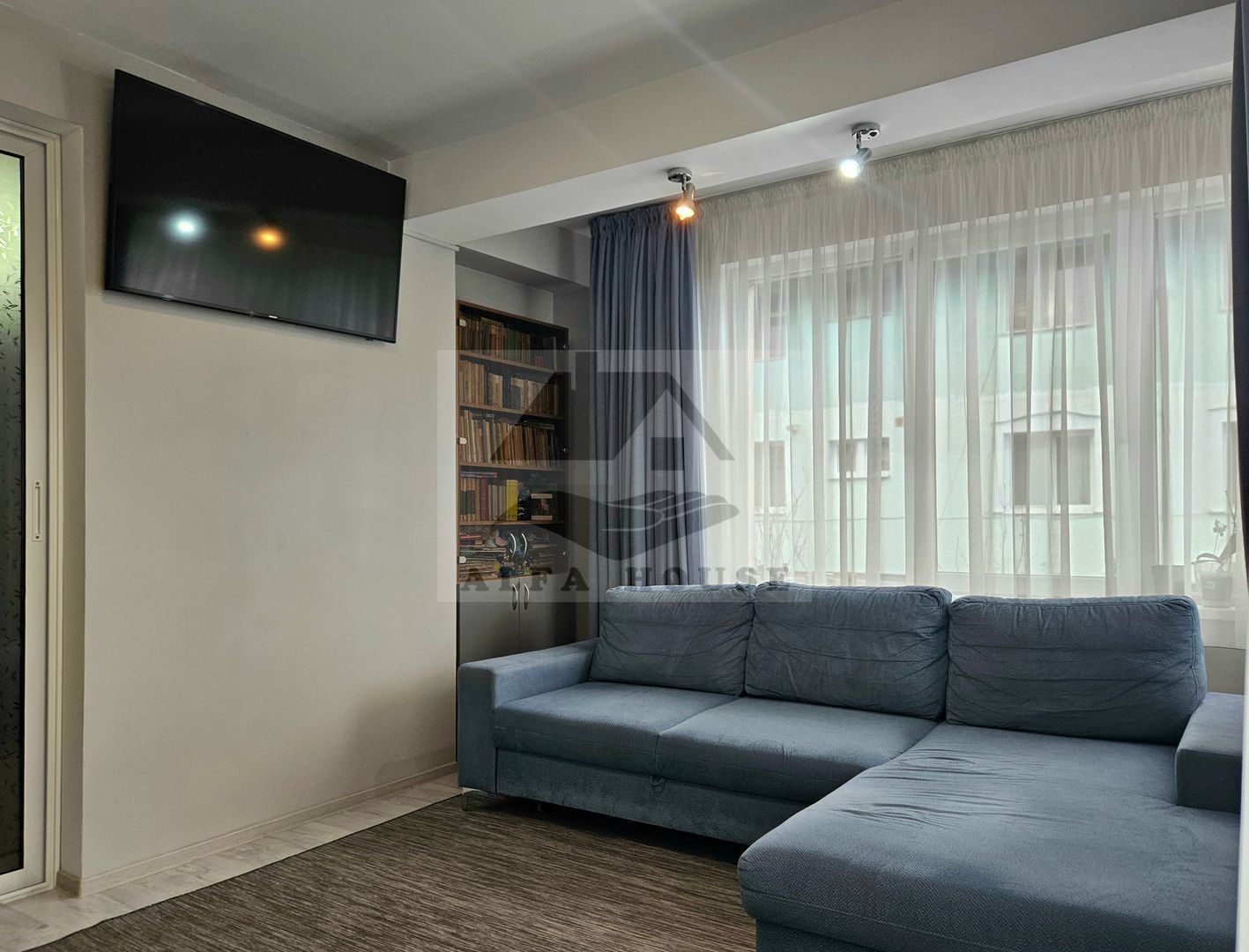 Oportunitate - Apartament cu trei camere in vila, zona Tractorul 70 mp - Poză 7