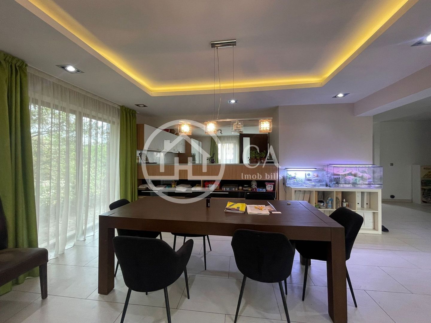 Casa de inchiriat cu 5 camere  in zona Nufaru, Oradea. - Poză 2