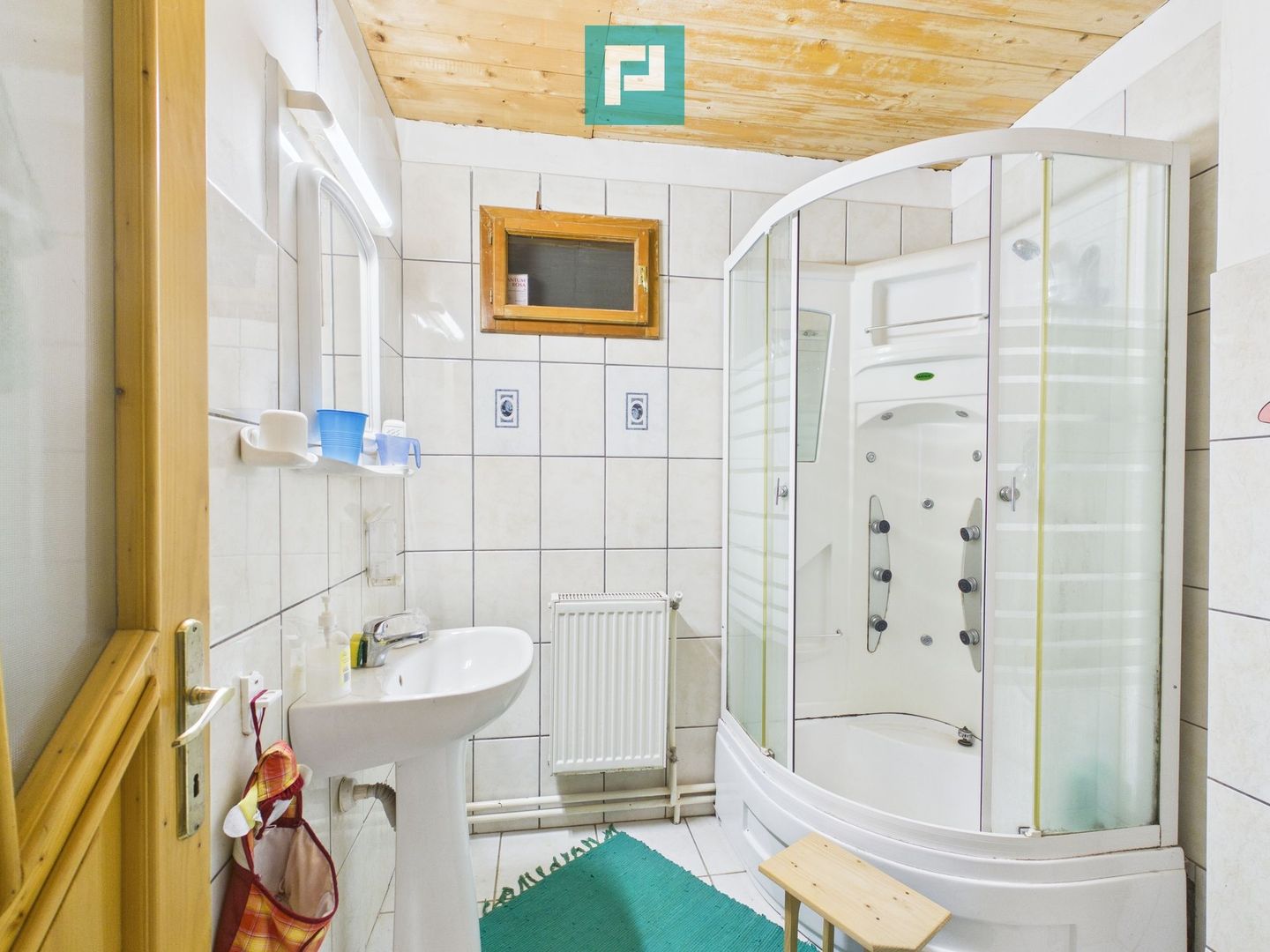 Vilă stil montan, 270 mp, teren 3000 mp - Poză 14