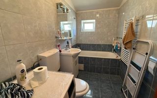 Apartament 2 camere, zona Dambovita, comision0% - Poză 6