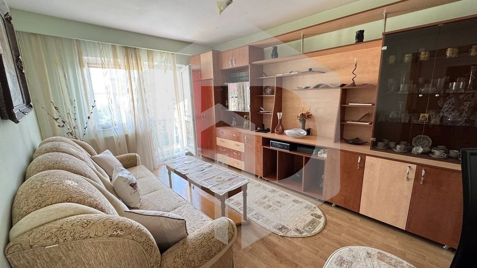 Apartament cu 3 camere / balcon / pivnita / zona Valea Aurie - Poză 4