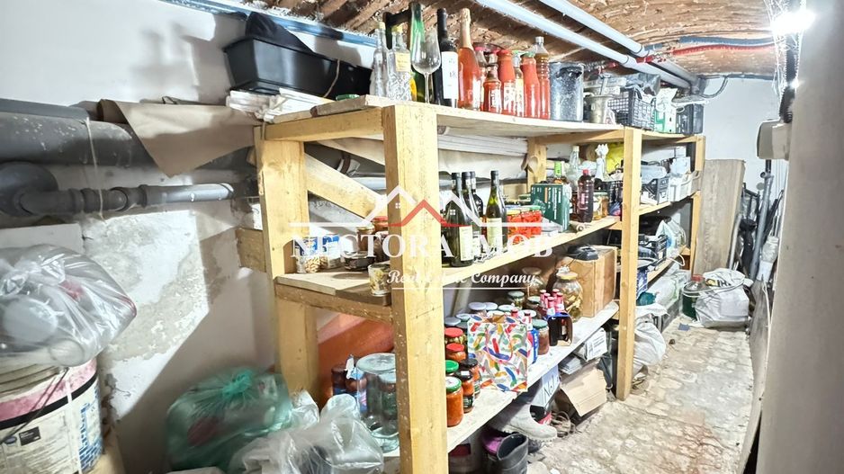 NECTORA IMOB-Casa Mare 10 camere,4 bai,Zona Centrala, utilata/mobilata - Poză 31