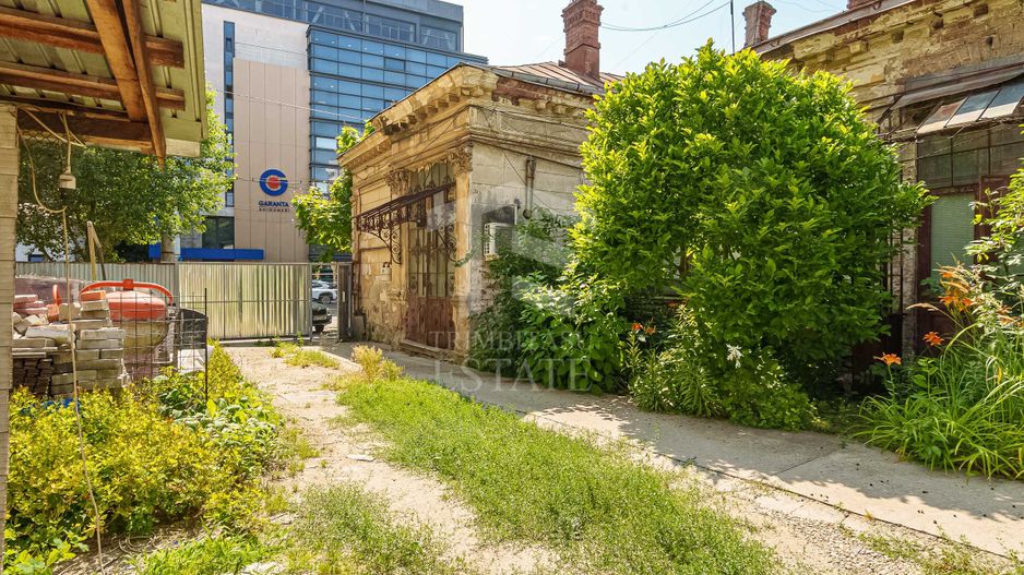 Piata Victoriei Mihalache stradal Corp Casa monument curte comuna - Poză 17
