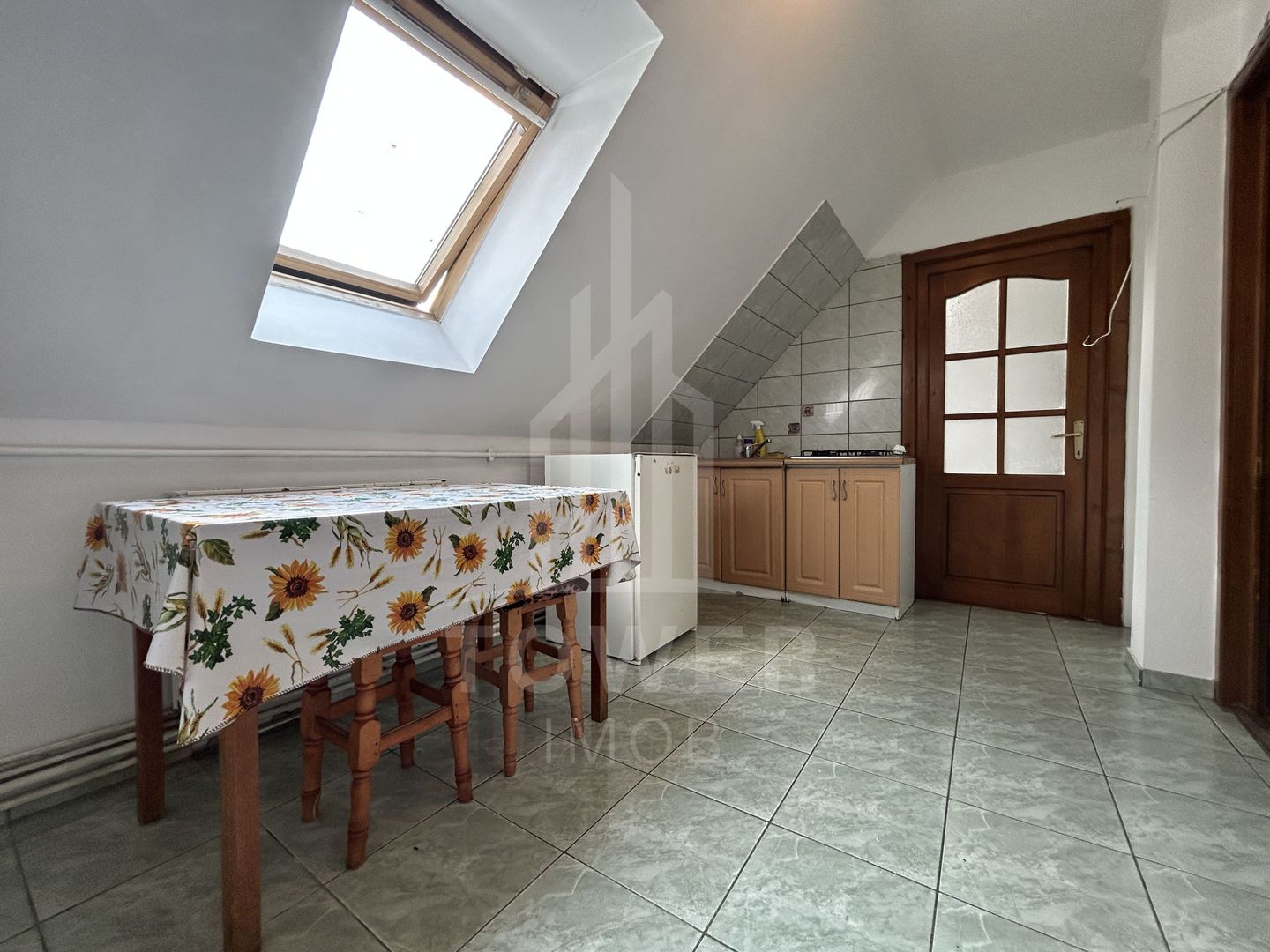 2 chirii disponibile la mansardă – zona Turnișor, Calea Turnișorului - Poză 6