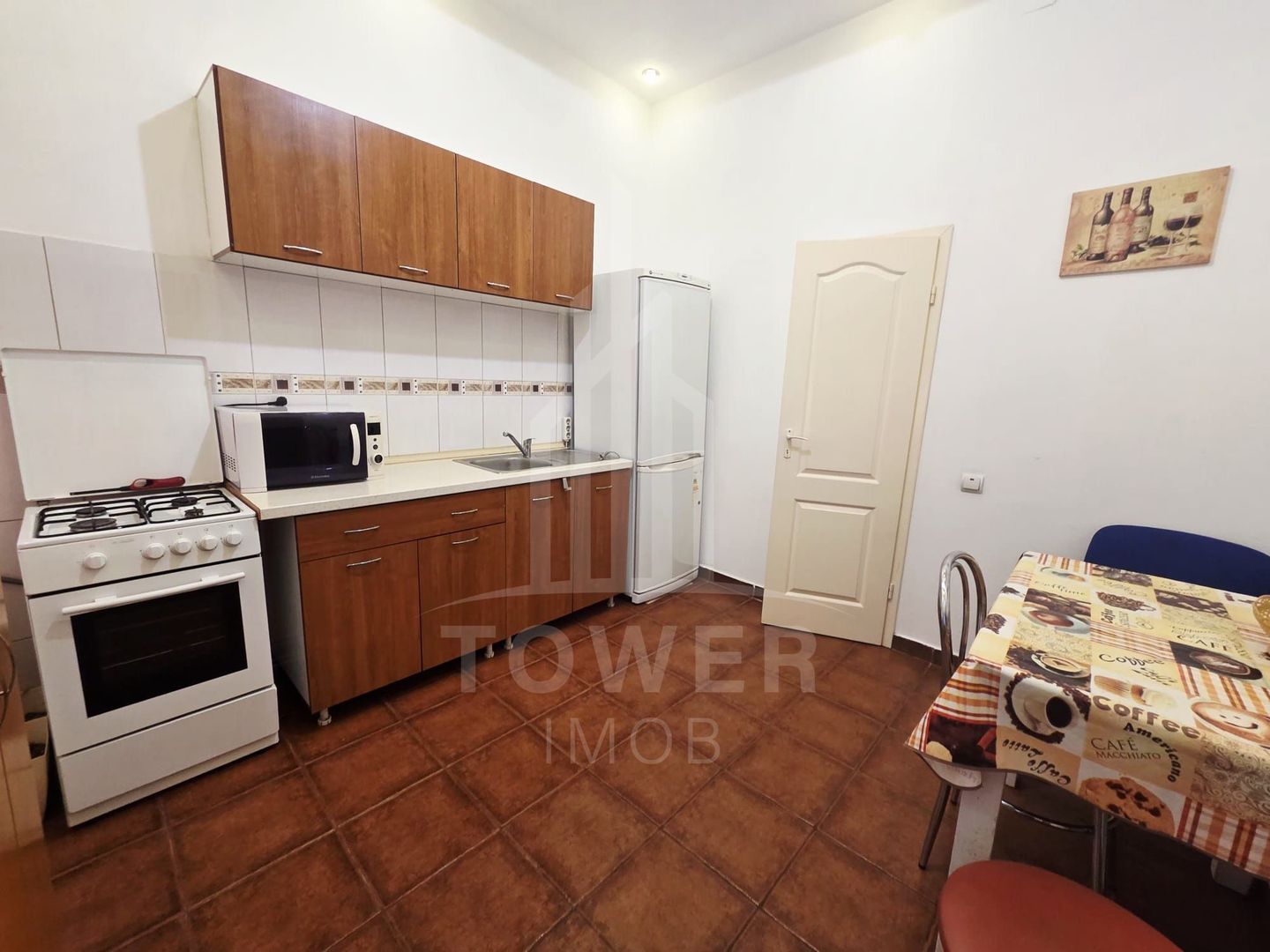 Garsonieră spațioasă de închiriat, ultracentral, la casă - Poză 4