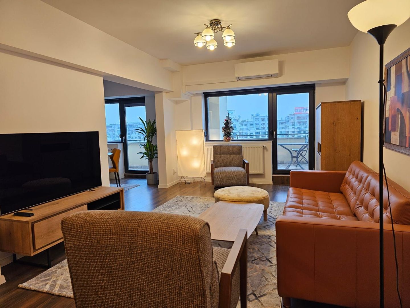 Duplex luxos 3 camere, 130 mp, complet mobilat pretabil birou - Poză 2