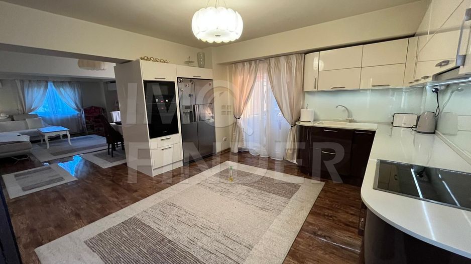 Vanzare apartament 3 camere, predare la cheie, Piata Cipariu - Poză 1