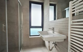 Spatiu birou modern cu 2 locuri de parcare in Grand Beetle Pacurari - Poză 7