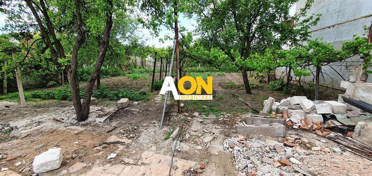 Casa 3 camere 2 bai renovata 655 mp teren Centru - Poză 4