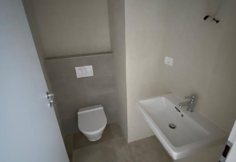 Apartament bloc nou 4 camere - Poză 13