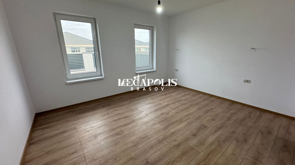 Vanzare Casa pe Parter  4 Camere  Brașov în Cartierul izvor - Poză 5