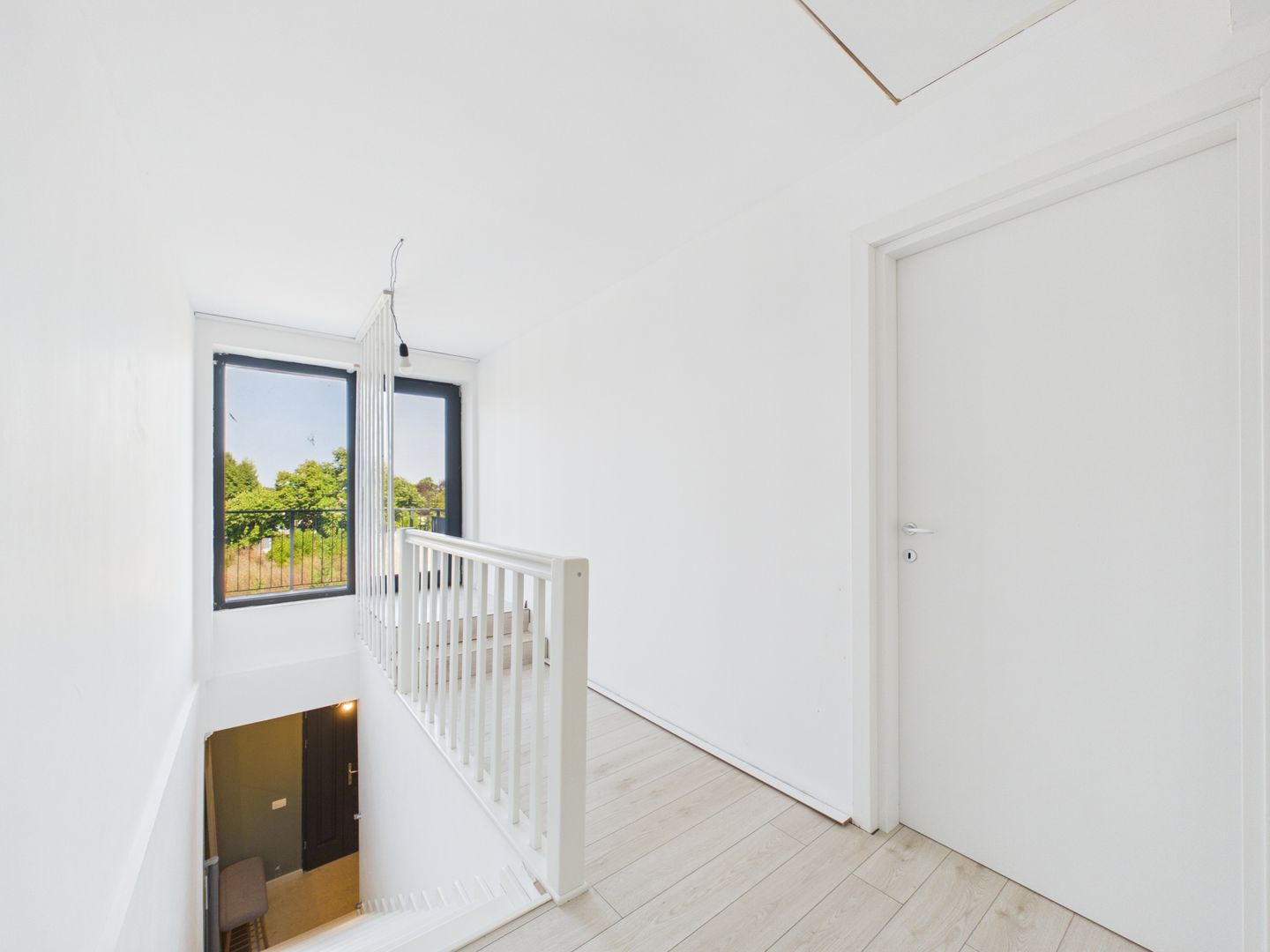 Casa 6 camere si teren de 567 mp | Santu Floresti | lacul Snagov - Poză 10