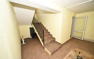 Vila spatioasa, pretabil pentru locuit/clinica, zona Micro 17 – Galati - Poză 17