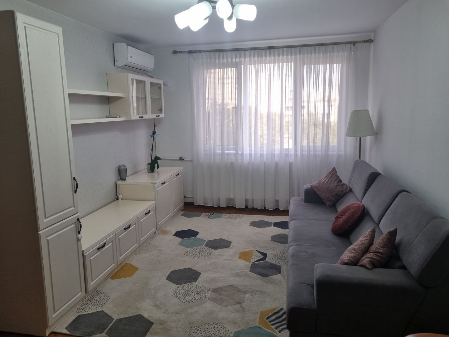 Apartament 3 camere la doar cativa pasi de metrou Iancului - Poză 1