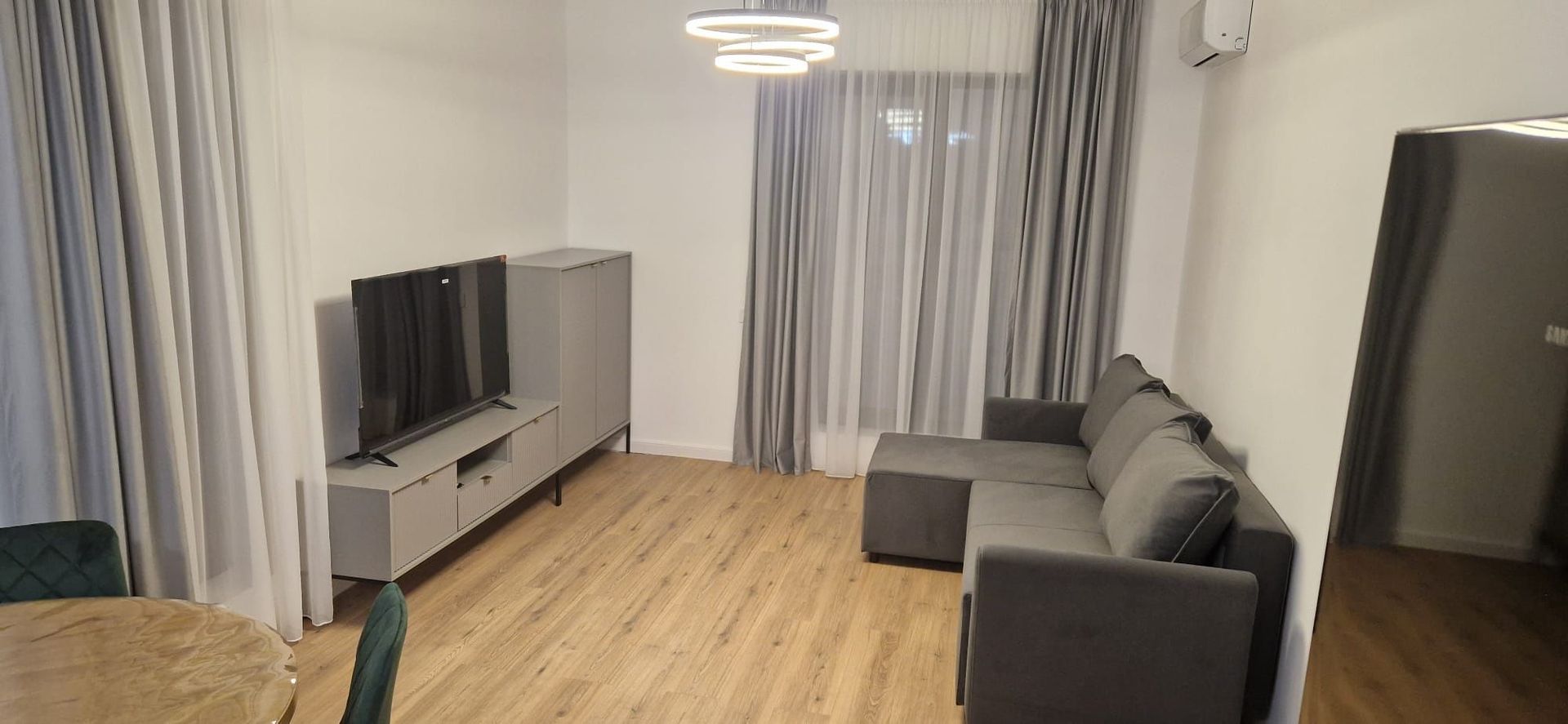 Inchiriez 2 camere, Plaza Residence Faza 5 PRIMA INCHIRIERE - Poză 1