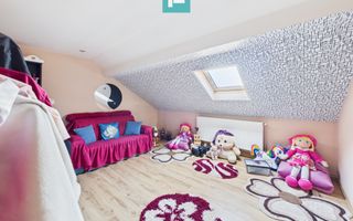 Casa cu potential multiplu in Curtici - Poză 31