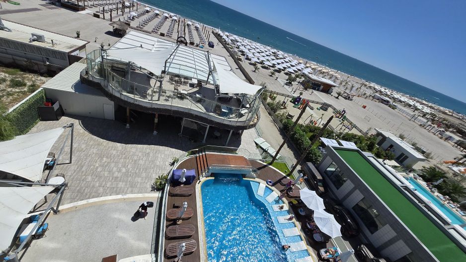 Apartament 3 camere de lux, vedere frontală la mare – White Tower - Poză 1