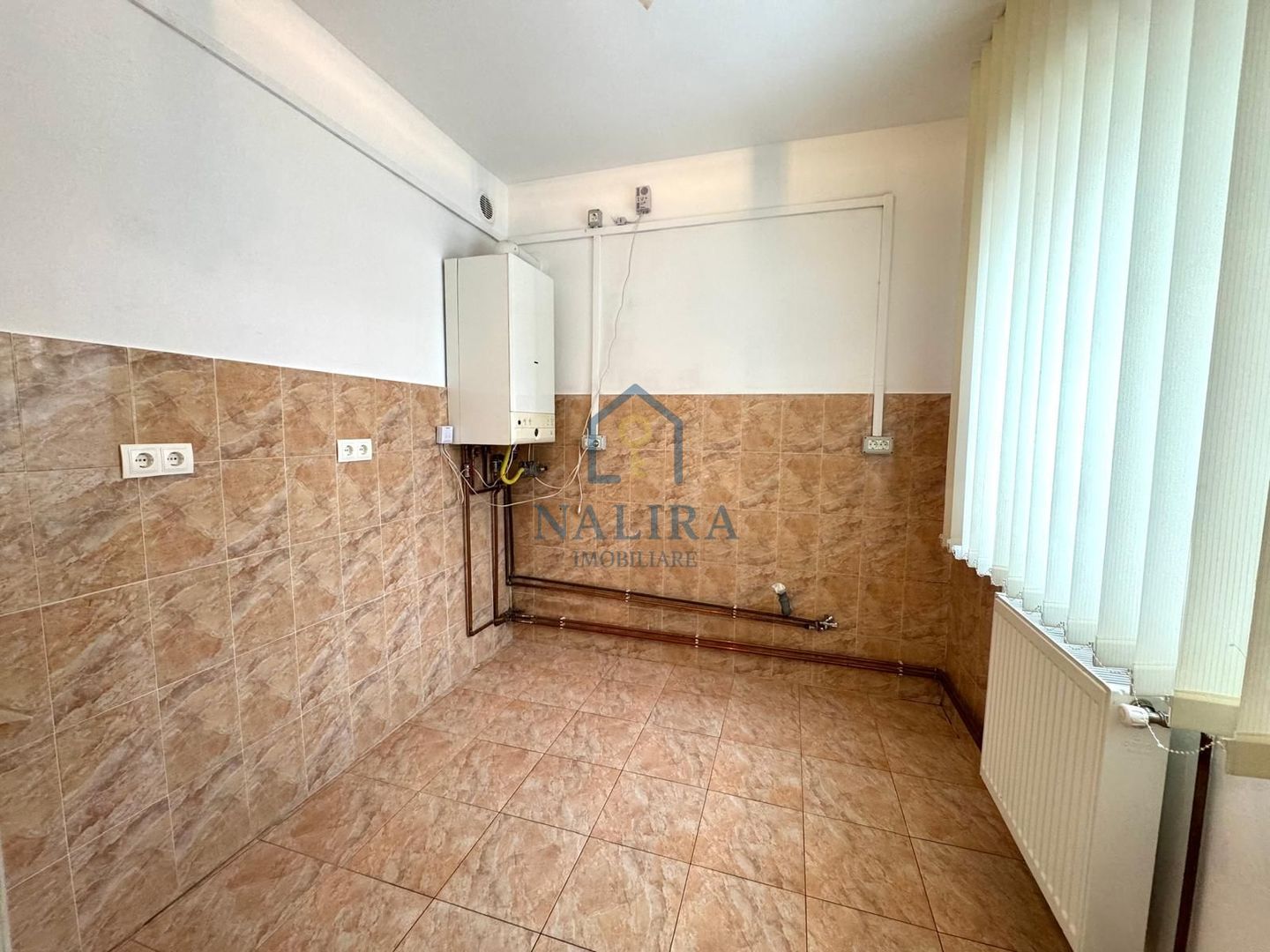 Inchiriere casa/spatiu birouri Valea Rosie - Poză 6
