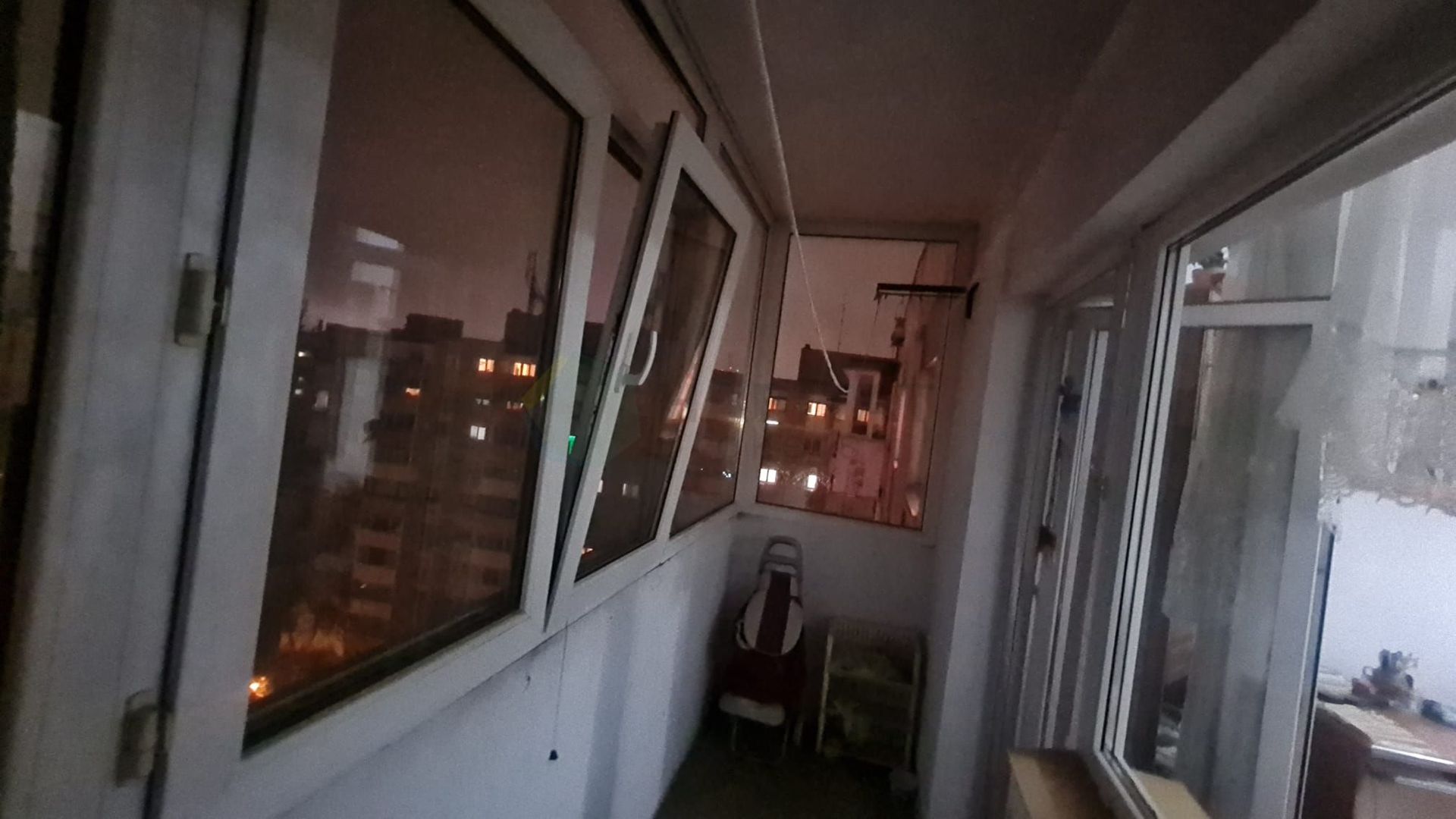 OCAZIE!!! APARTAMENT 2 CAMERE - TINERETULUI POLIVALENTA - Poză 12