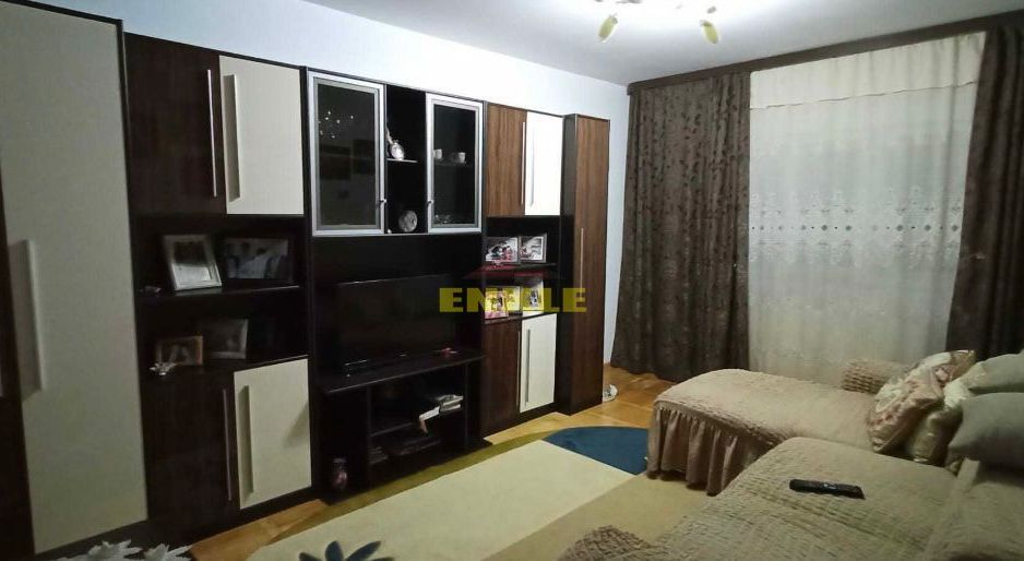 De vanzare apartament cu 2 camere, zona Bucovina ( Nicolae Iorga ) - Poză 1