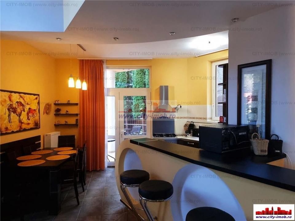 Vanzare Vila SINAIA - Poză 57