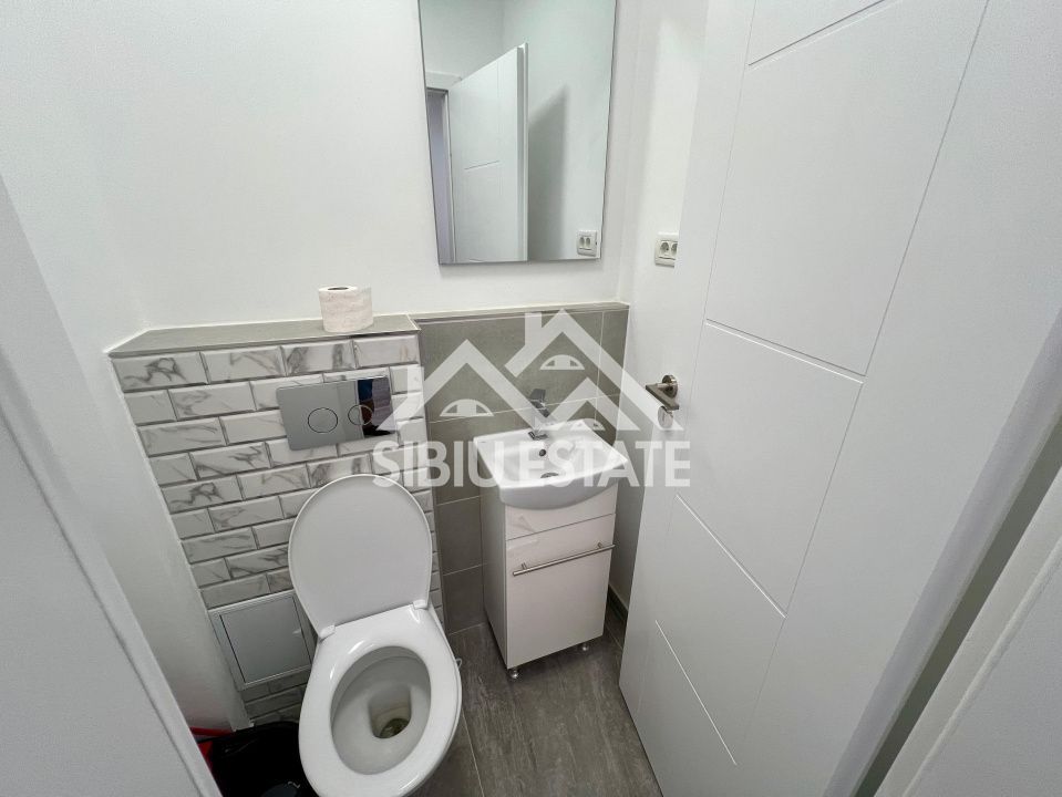 Apartament 4 camere renovat, 79 mp cu logie, Vasile Aaron, Sibiu - Poză 9