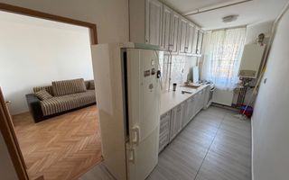 Apartament 3 camere de inchiriat, etaj 5 - zona Cetate - Poză 2