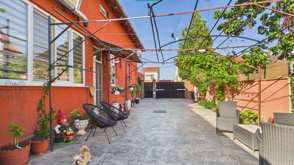Casă cu 4 camere ultracentral în Vladimirescu - Poză 4