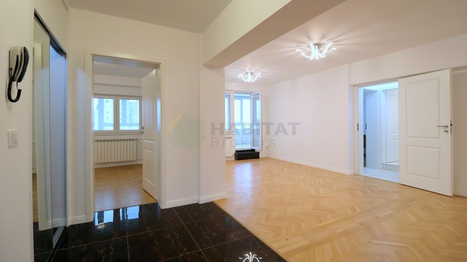 4 Camere (153 mp utili) în Blocul Scala - Poză 4