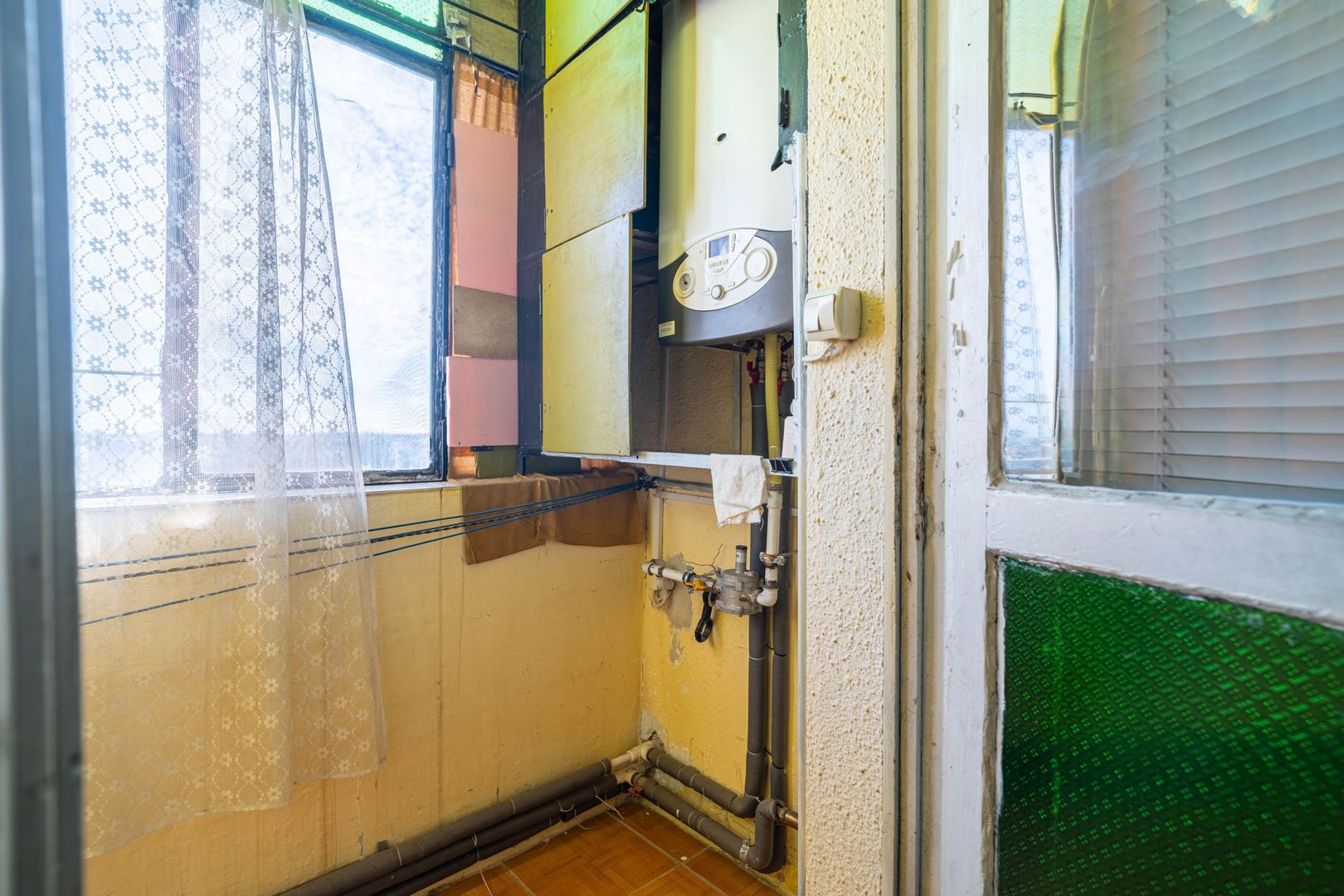 Apartament 4 camere - 105 mp - Micalaca - etaj intermediar- COMISION 0 - Poză 6
