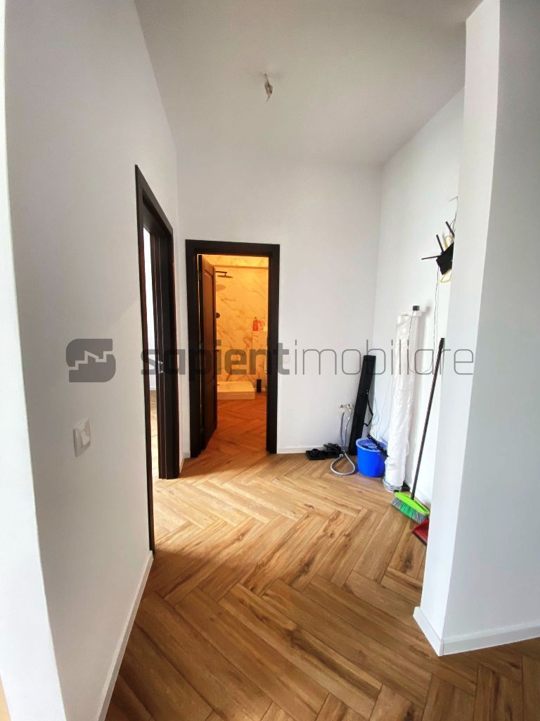 Ap.cu 3 camere central Crisana Residence - Poză 6