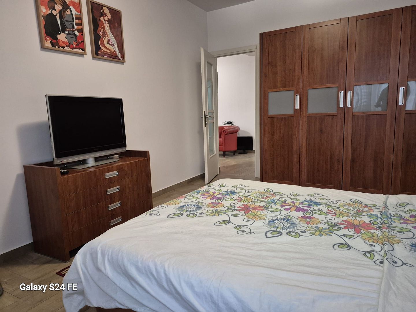 Soarelui | 3 Camere-80 mp | Mobilat si Utilat | Loc de parcare - Poză 12