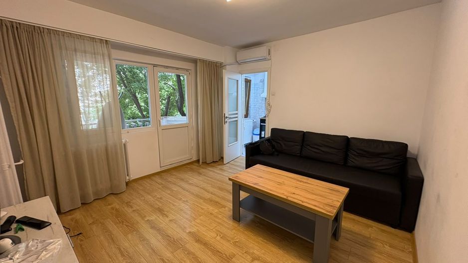 GARSONIERA- BRANCOVEANU, PARCARE ADP , METROU 8 MINUTE, MODERN - Poză 1