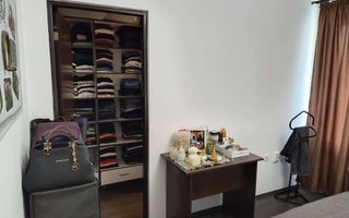 Apartament 3 camere,58 mp, balcon, parcare, zona Terra - Poză 7