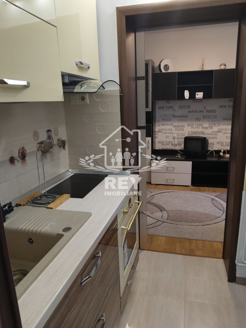închiriez apartament - Poză 3