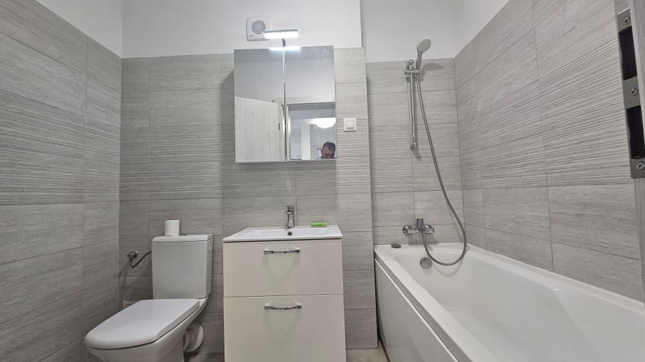 Apartament 2 camere cu loc parcare subteran Rond OMV Pipera - Poză 5