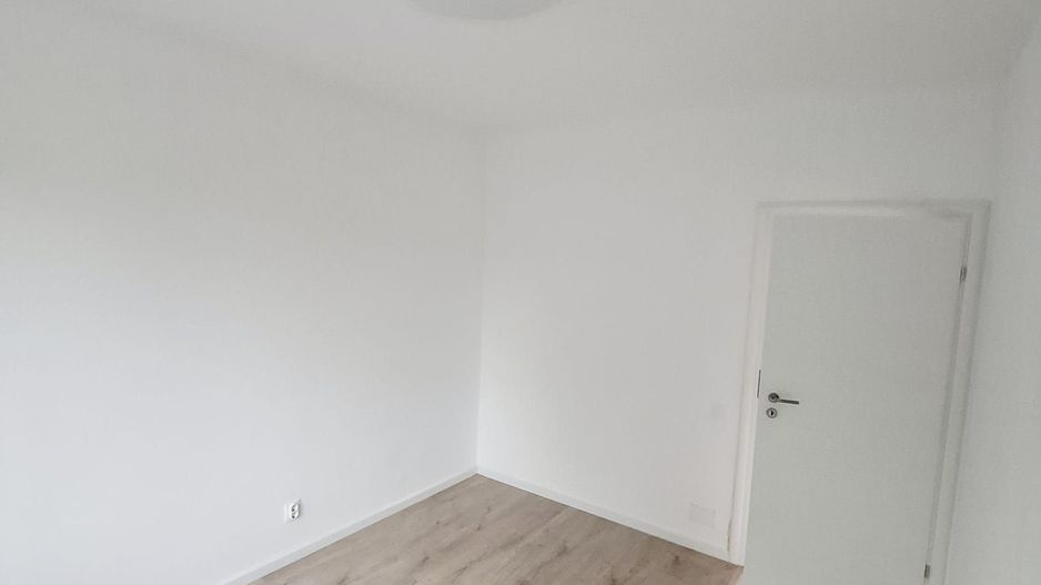 BUFTEA - APARTAMENT 3 CAMERE CU TRERASA SI CURTE. - Poză 10