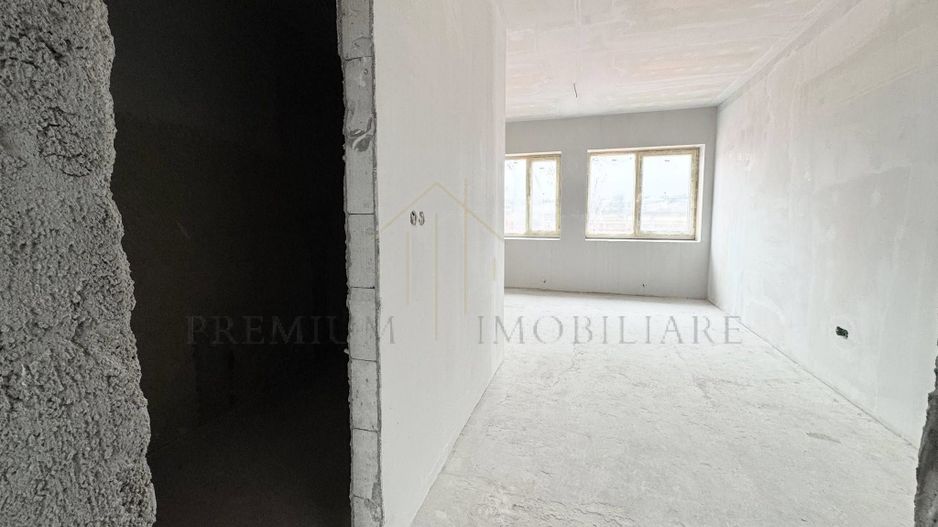 Oportunitate unică de investiție – Etaj complet de vânzare în Onești - Poză 10