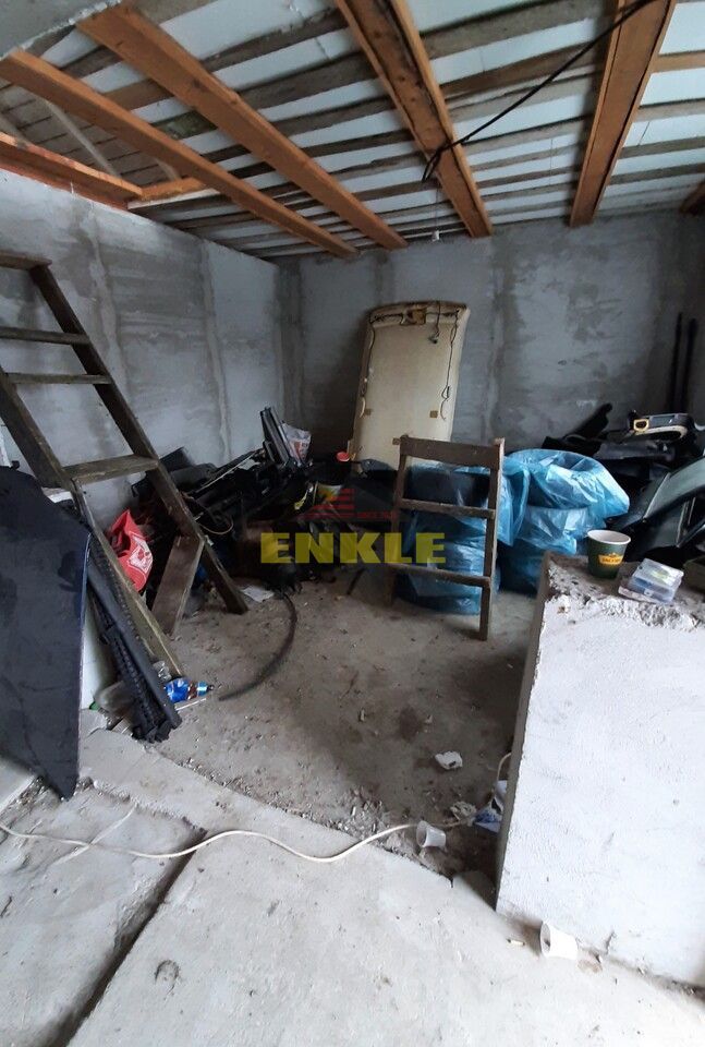 Casa D+P+M , zona Imparat Traian, pret 33000 euro - Poză 3