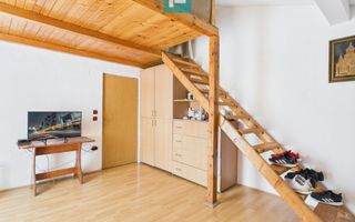 Casă spațioasă în Săcălaz lângă Timisoara - Poză 18