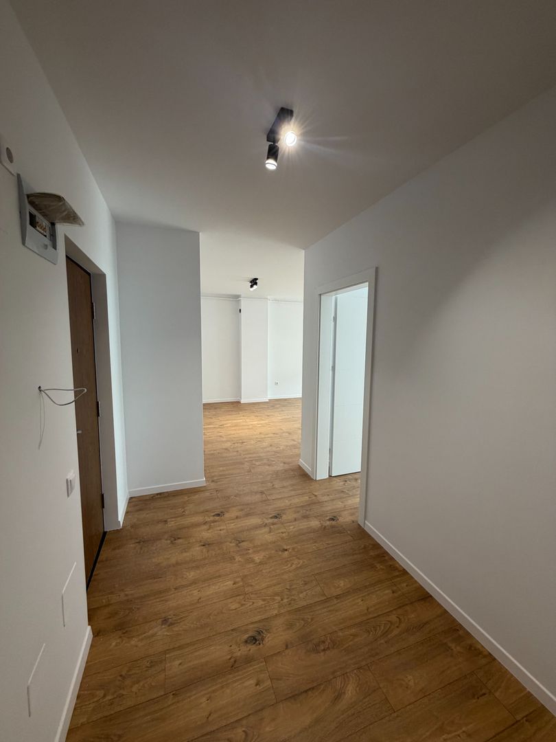 Apartament cu două camere,  semidecomandat, finisat | Zona Eroilor - Poză 3