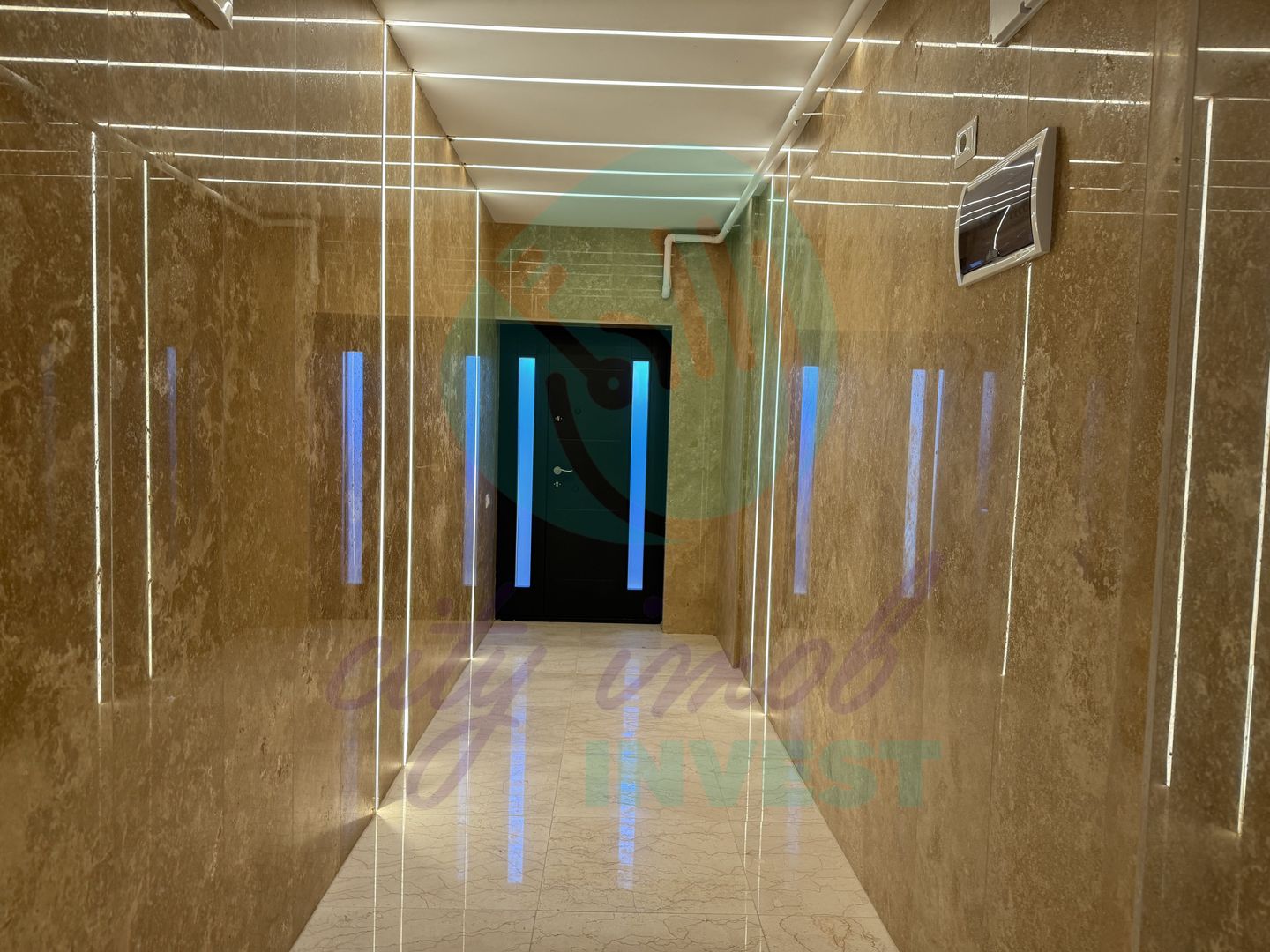 Apartament cu LIFT IN INTERIOR si doua terase de 21 mp in total - Poză 2