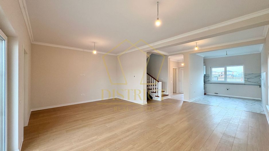 Duplex superb cu 5 camere si 2 bai | Mosnita Noua | Pizzeria La Paul - Poză 1