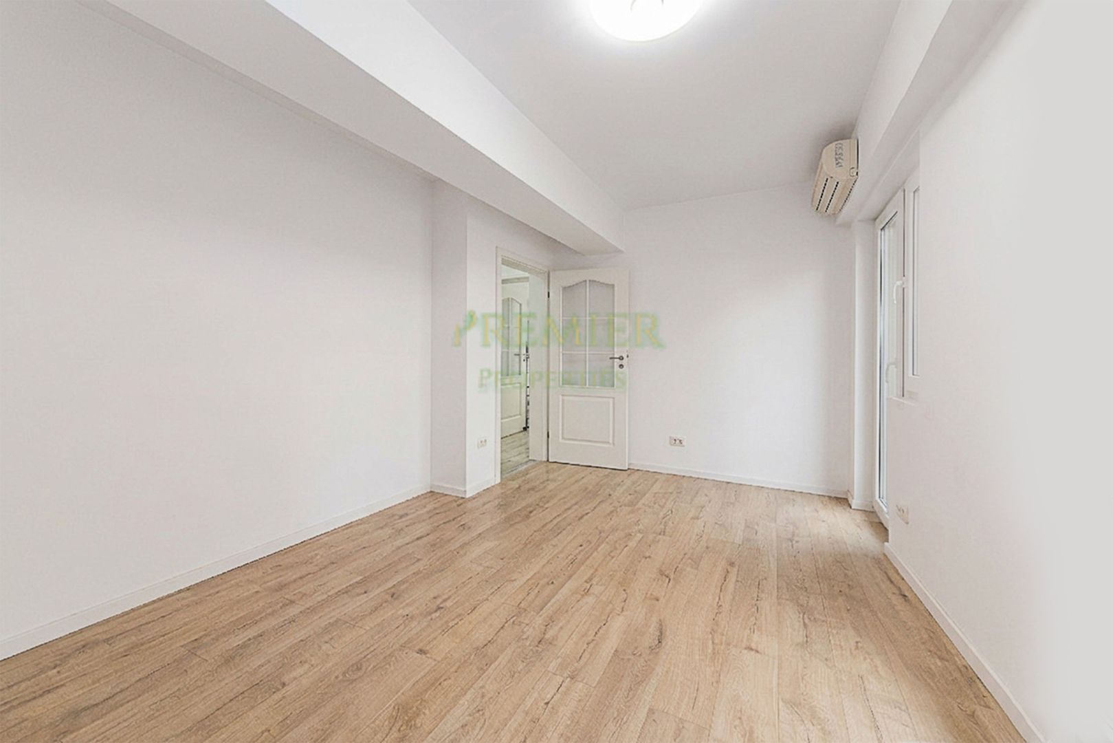 Penthouse cu terasă panoramică de 53 mp, garaj subteran – Sector 1,  an 2020 - Poză 1