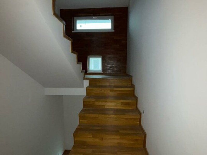 Casă Spațioasă 242 mp Utili și 600 mp Teren – Dragomirești-Deal - Poză 10